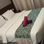 Tropicana The Residence Klcc Service Suites